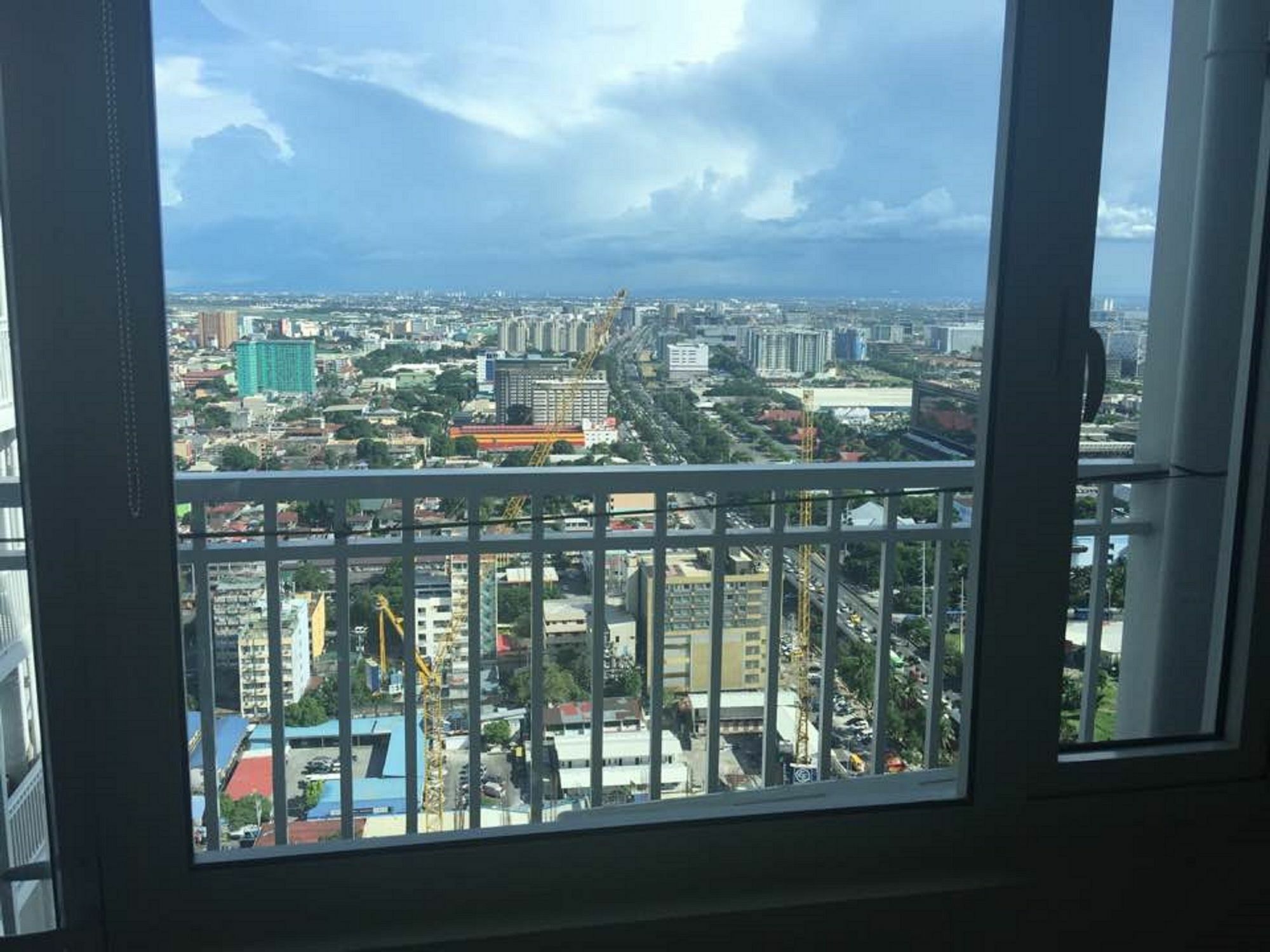 Seabreeze Residences At Breeze Residences باساي المظهر الخارجي الصورة